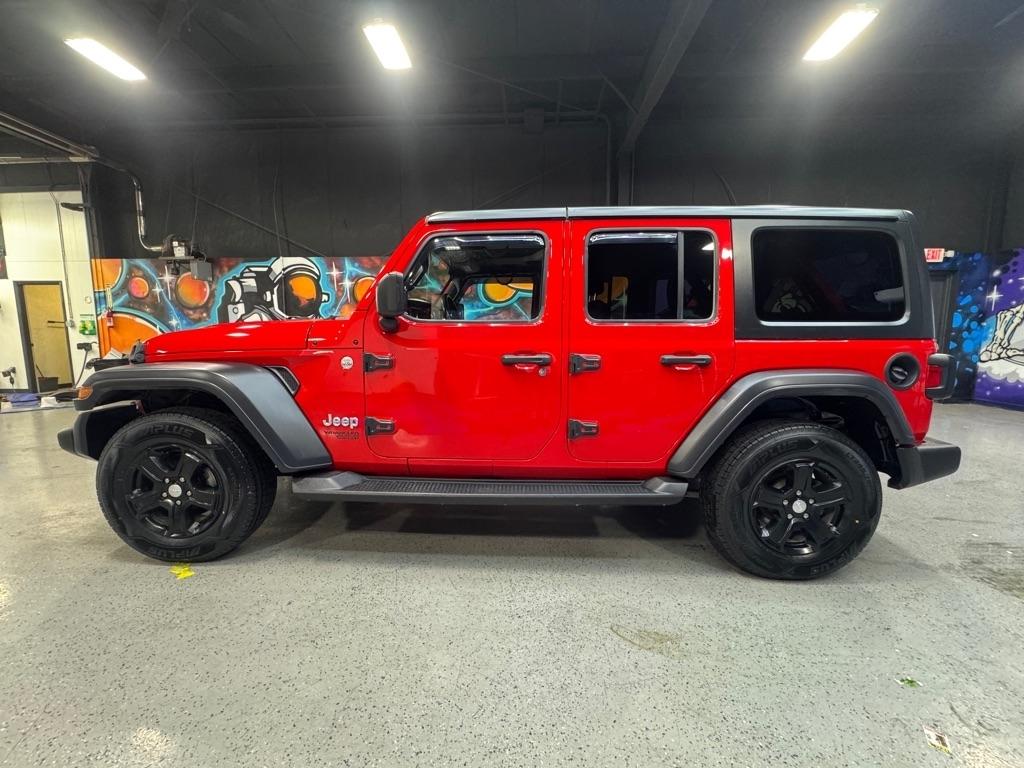 Jeep Wrangler Unlimited Sport 2018