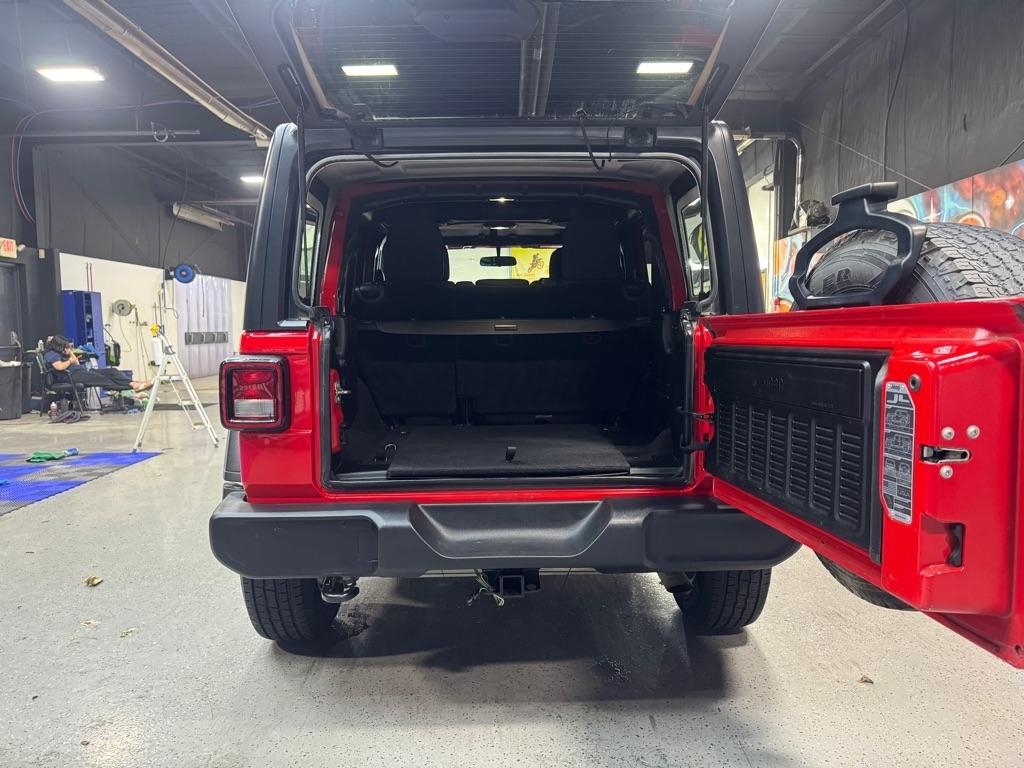 Jeep Wrangler Unlimited Sport 2018