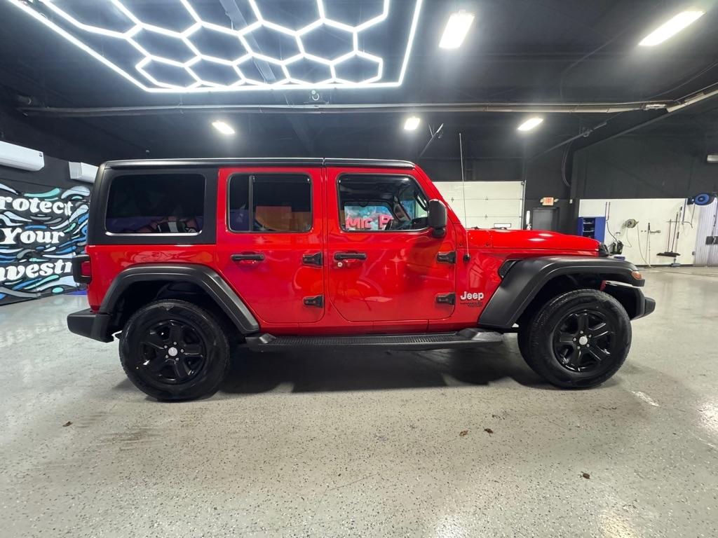 Jeep Wrangler Unlimited Sport 2018