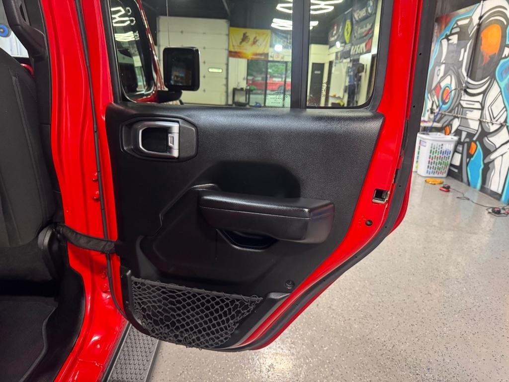 Jeep Wrangler Unlimited Sport 2018