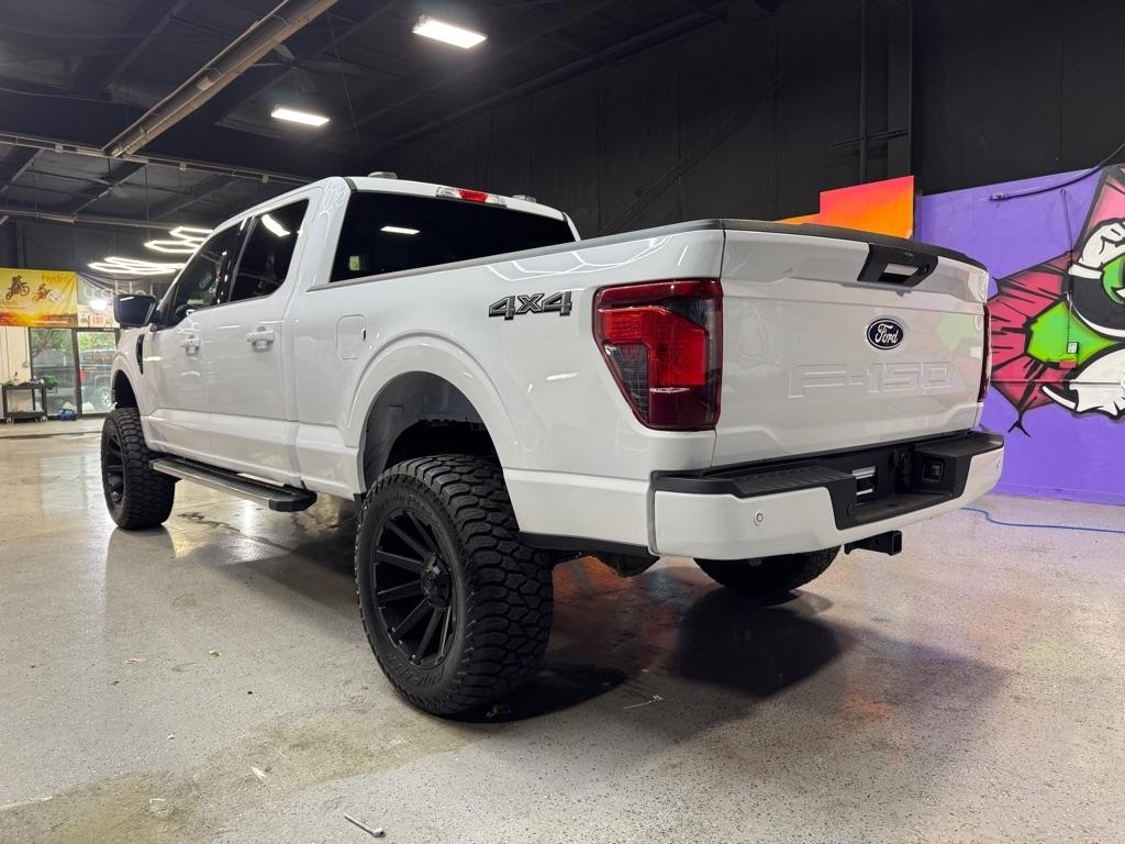Ford F-150 XLT SuperCrew 4WD 2024