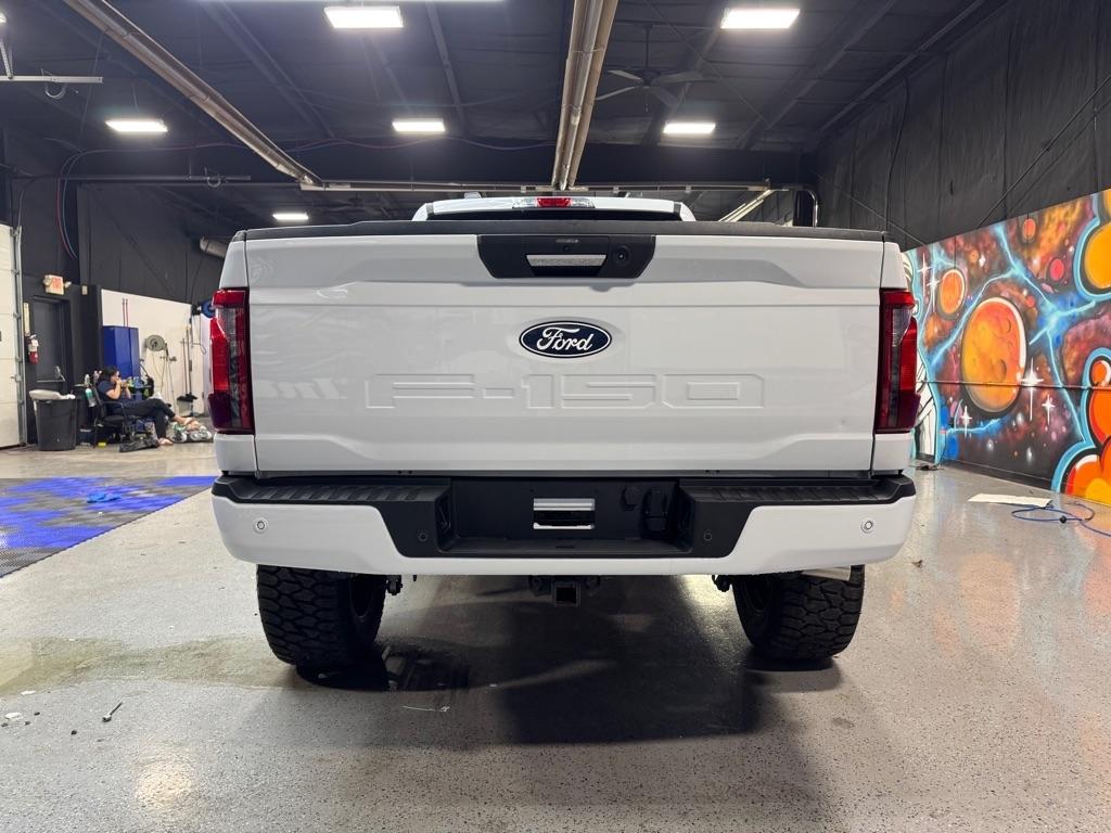 Ford F-150 XLT SuperCrew 4WD 2024