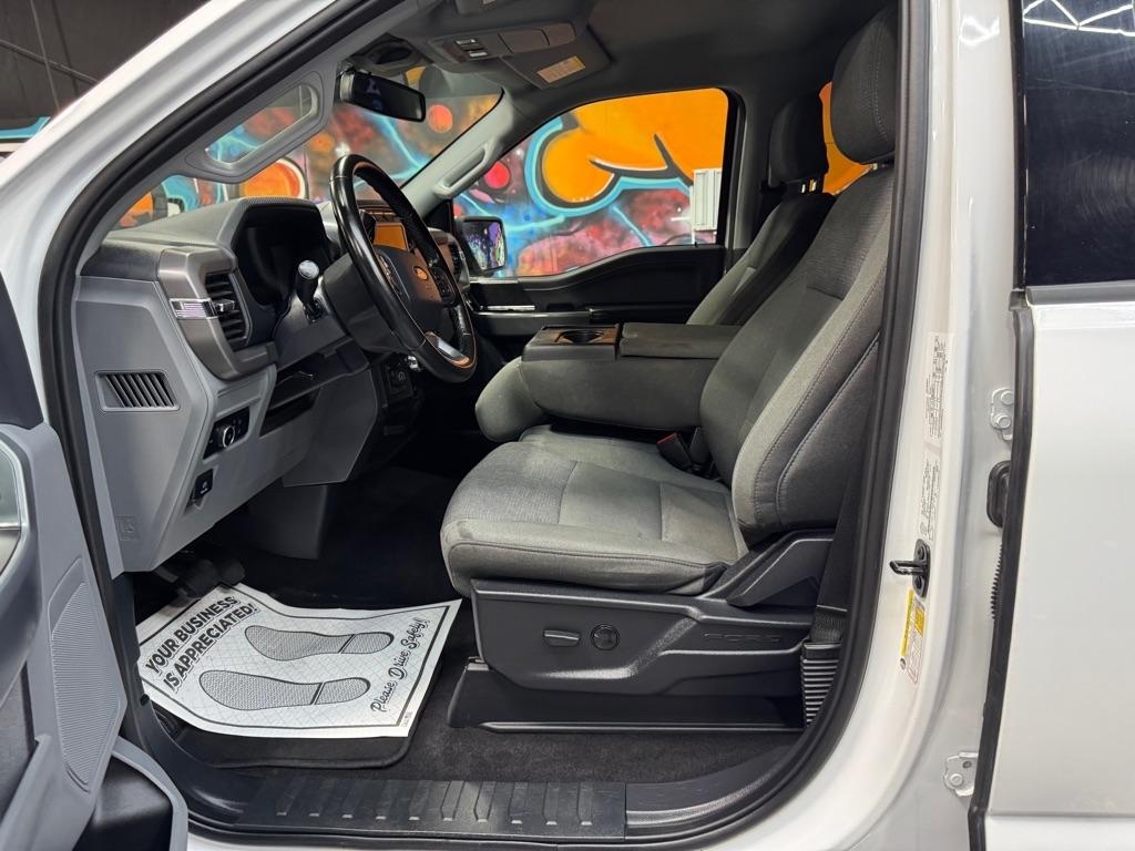 Ford F-150 XLT SuperCrew 4WD 2024