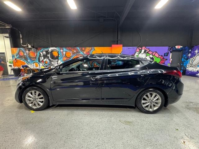 2016 Hyundai Elantra SE FWD