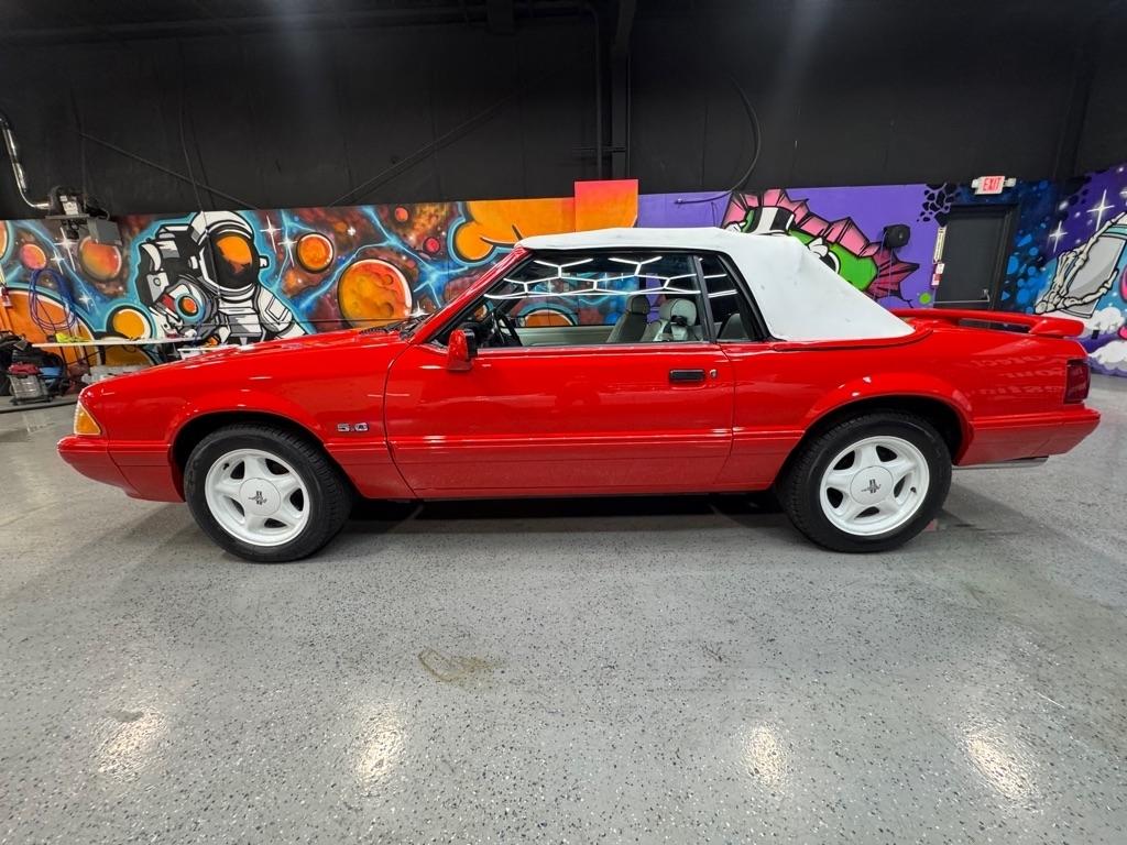 Ford Mustang LX 5.0L convertible 1992