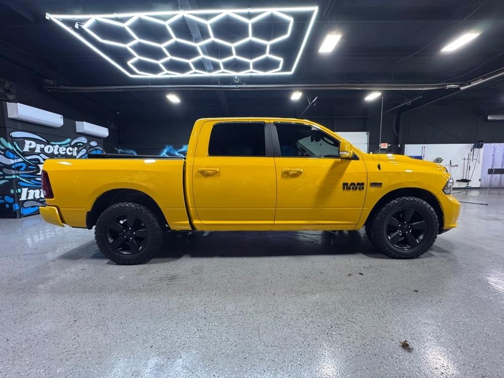 RAM 1500 Sport Crew Cab SWB 4WD 2016