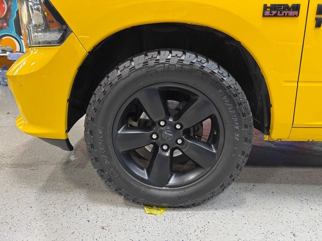RAM 1500 Sport Crew Cab SWB 4WD 2016