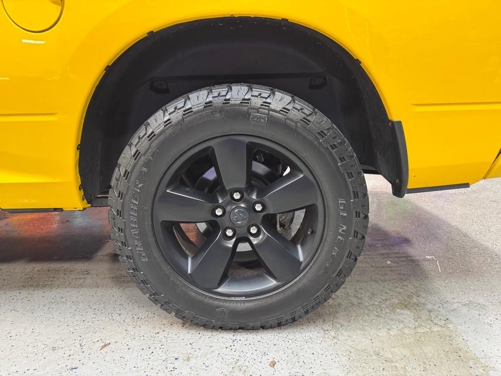 RAM 1500 Sport Crew Cab SWB 4WD 2016