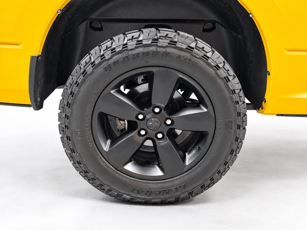 RAM 1500 Sport Crew Cab SWB 4WD 2016