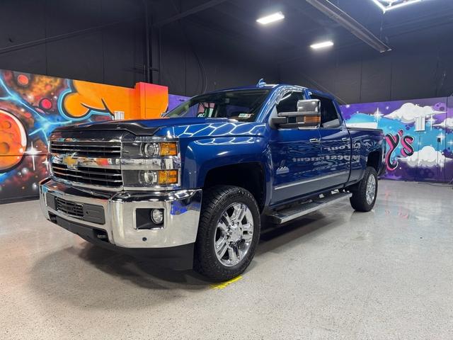 2016 Chevrolet Silverado 2500HD High Country Crew Cab 4WD