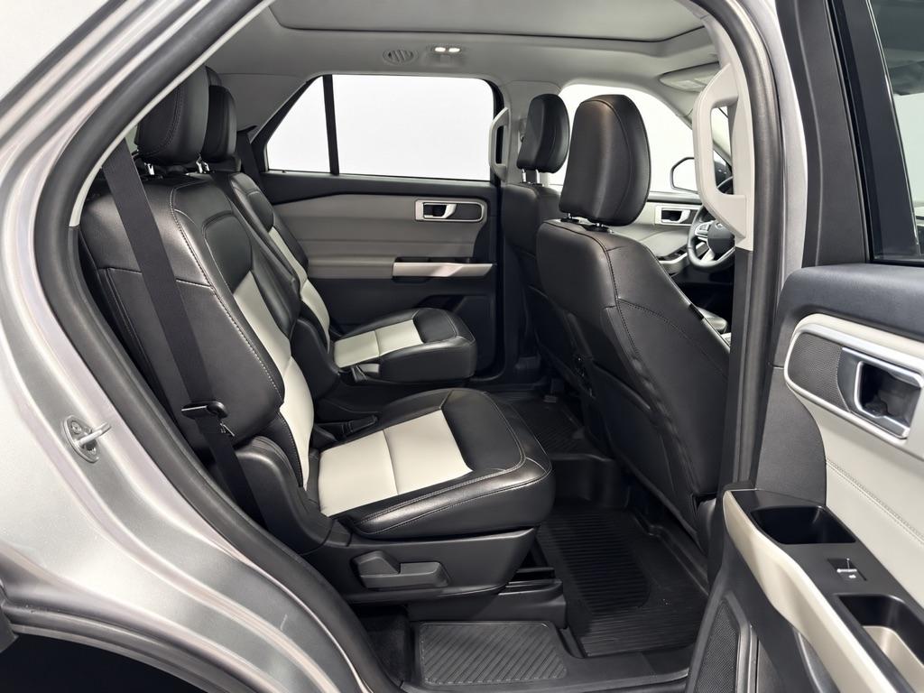 Ford Explorer XLT AWD 2023
