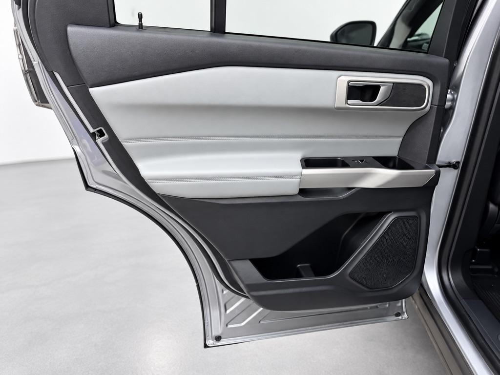 Ford Explorer XLT AWD 2023