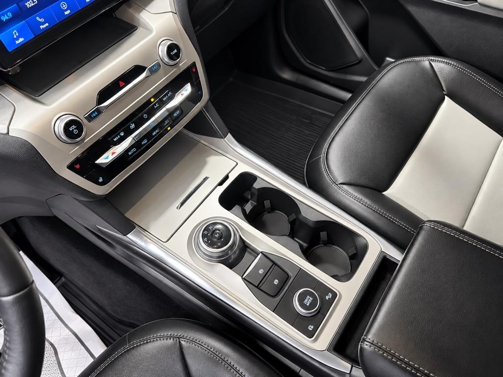 Ford Explorer XLT AWD 2023