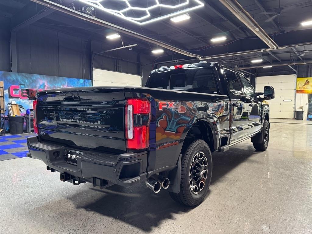 Ford F-250 SD Platinum Crew Cab 4WD 2026