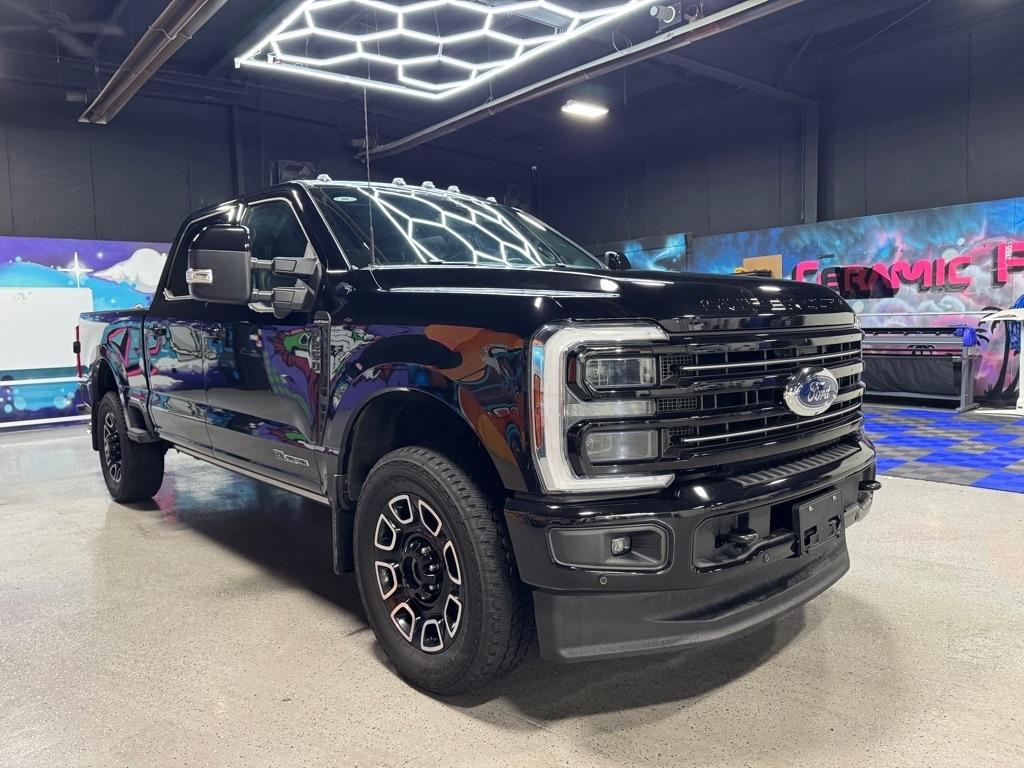 Ford F-250 SD Platinum Crew Cab 4WD 2026