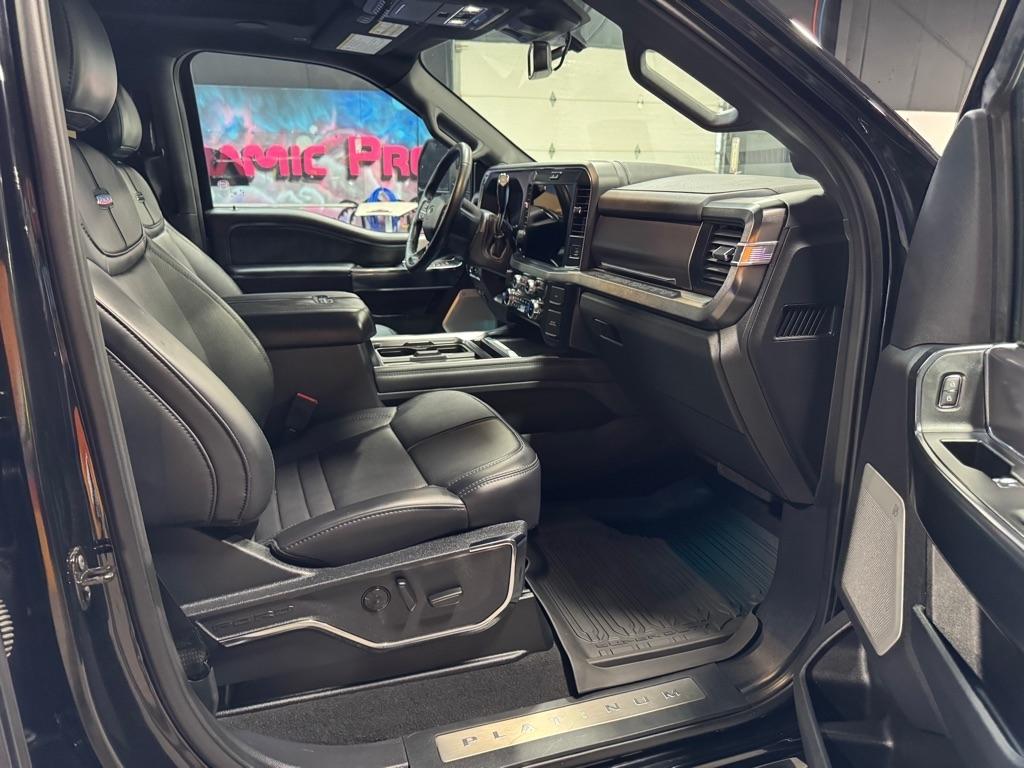 Ford F-250 SD Platinum Crew Cab 4WD 2026