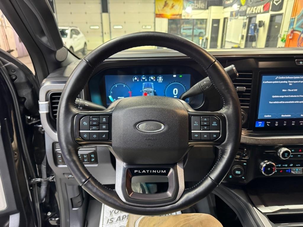 Ford F-250 SD Platinum Crew Cab 4WD 2026