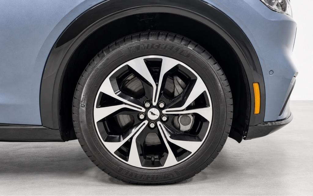 Ford Mustang Mach-E Premium AWD 2023