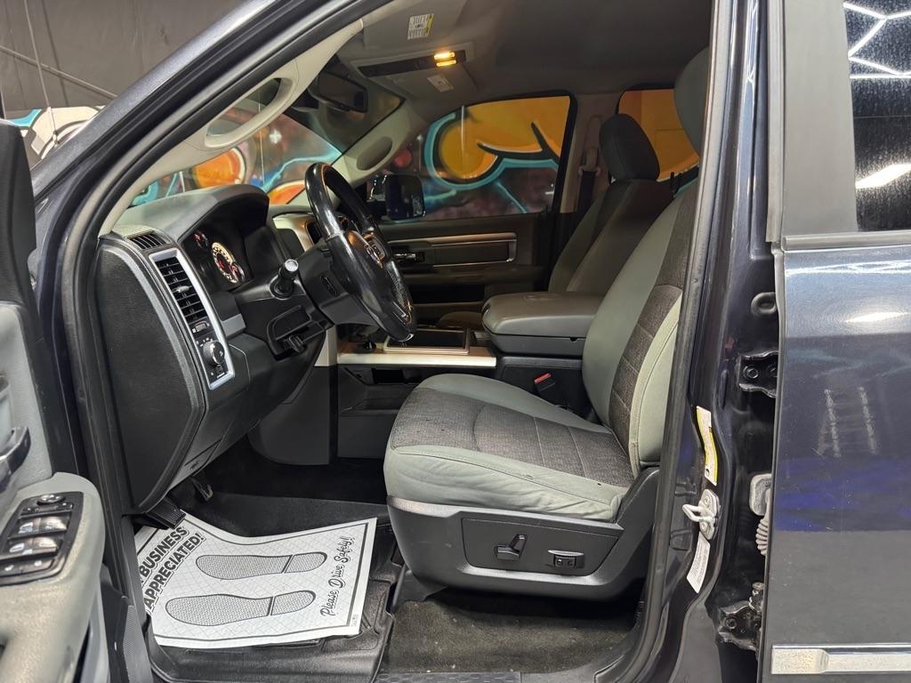 RAM 2500 SLT Crew Cab SWB 4WD 2015