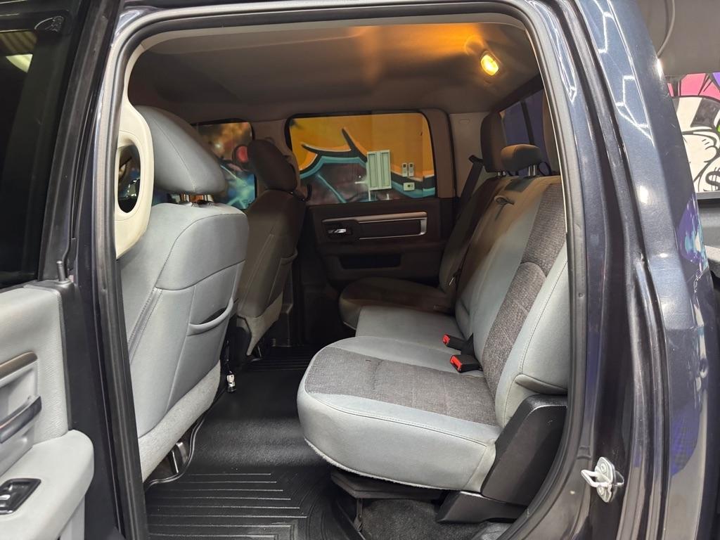 RAM 2500 SLT Crew Cab SWB 4WD 2015