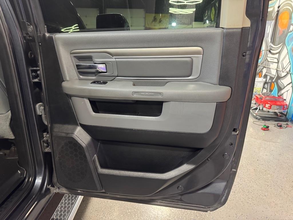 RAM 2500 SLT Crew Cab SWB 4WD 2015