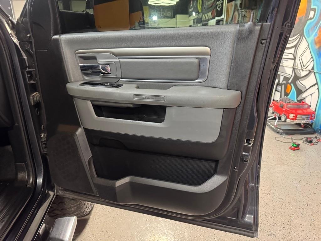 RAM 2500 SLT Crew Cab SWB 4WD 2015