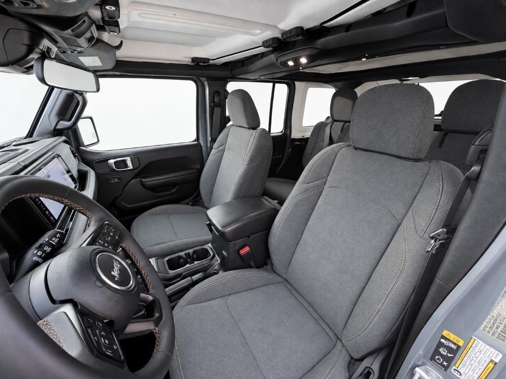 Jeep Wrangler 4xe Sport S 2024