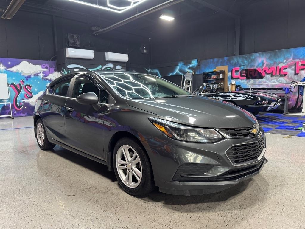 Chevrolet Cruze LT Auto Hatchback 2017