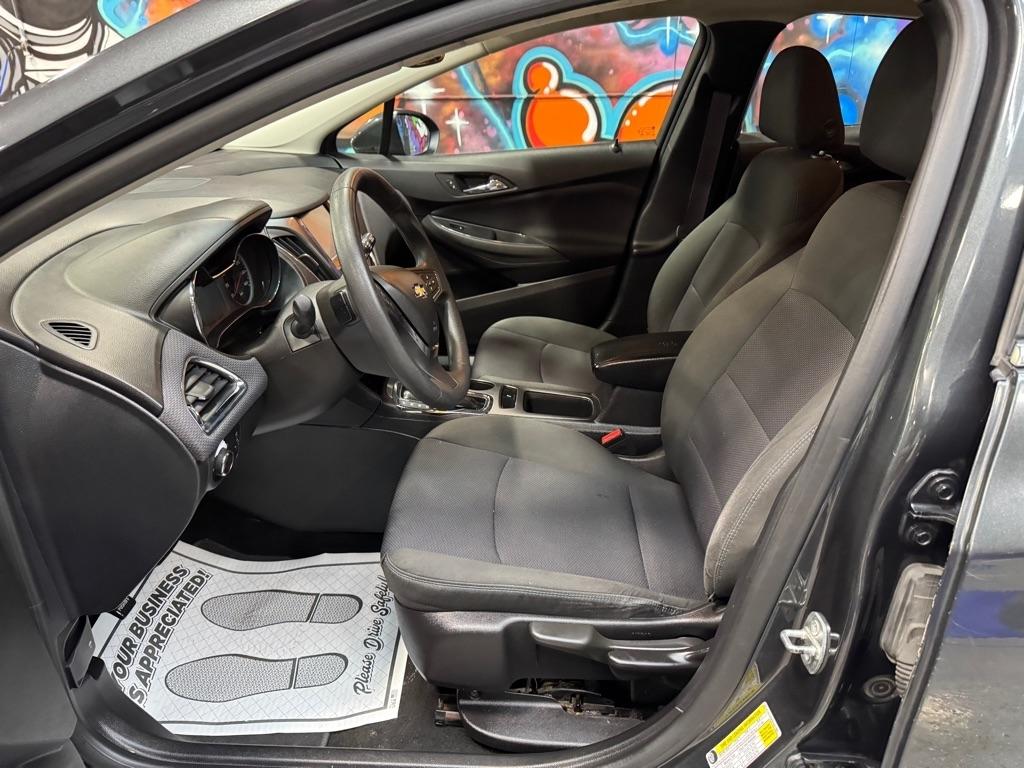 Chevrolet Cruze LT Auto Hatchback 2017