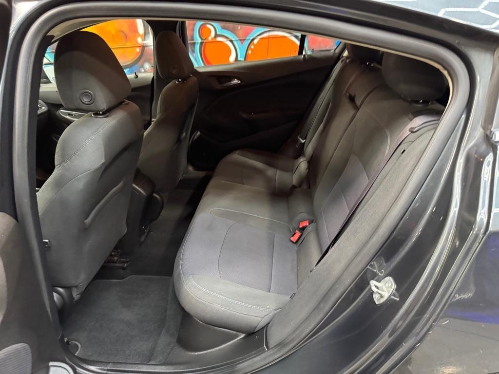 Chevrolet Cruze LT Auto Hatchback 2017