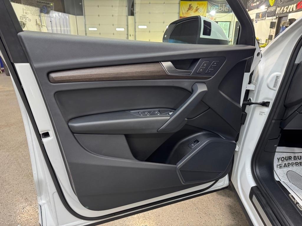 Audi Q5 2.0T Premium quattro 2023