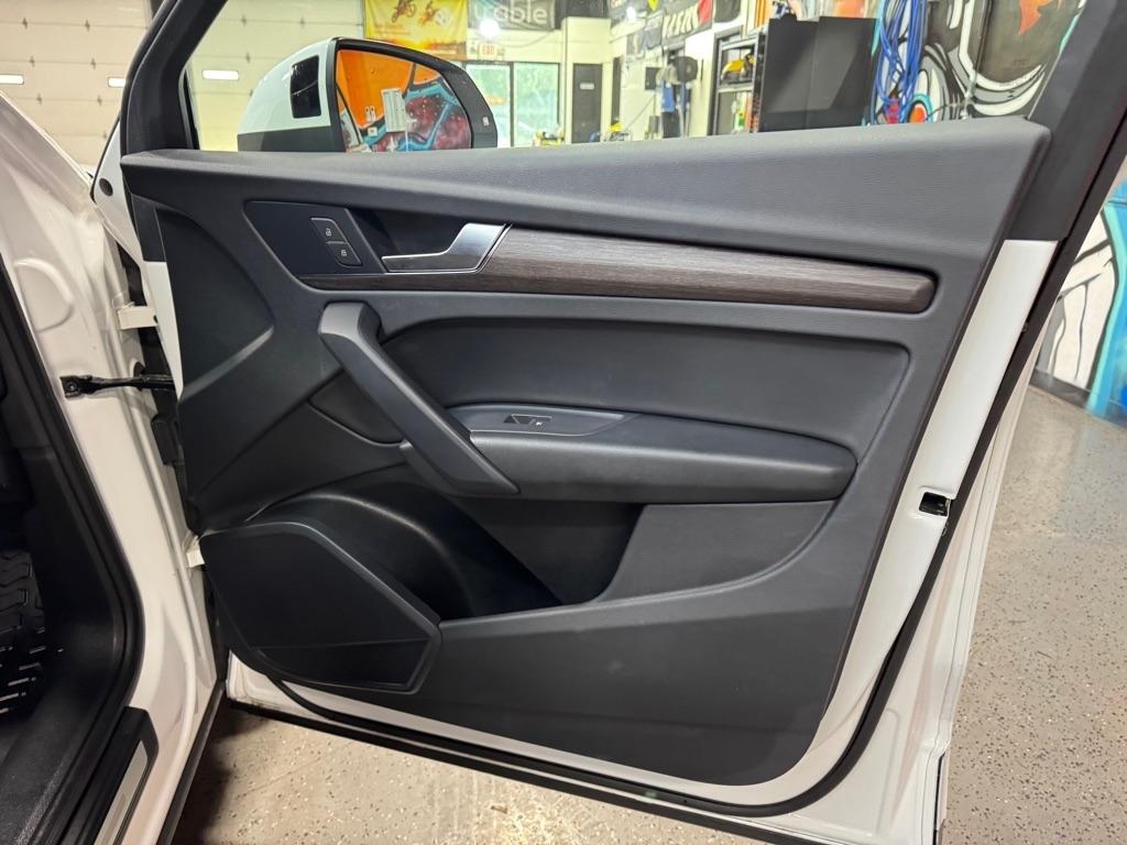 Audi Q5 2.0T Premium quattro 2023