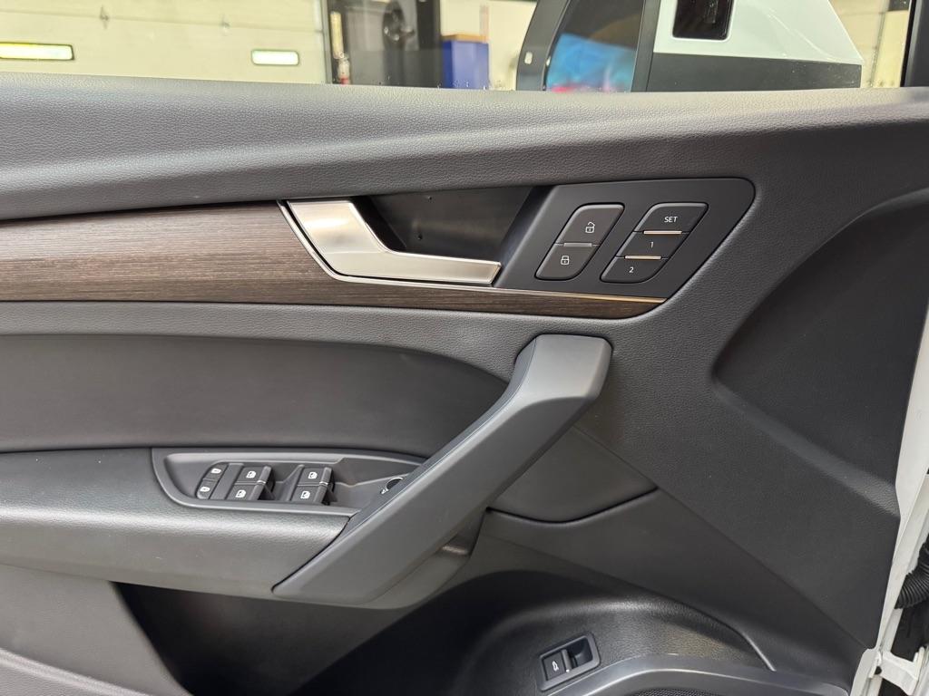 Audi Q5 2.0T Premium quattro 2023
