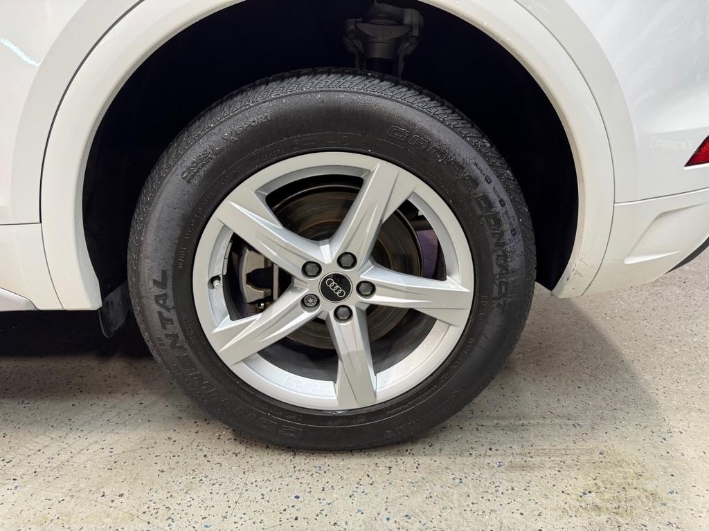 Audi Q5 2.0T Premium quattro 2023