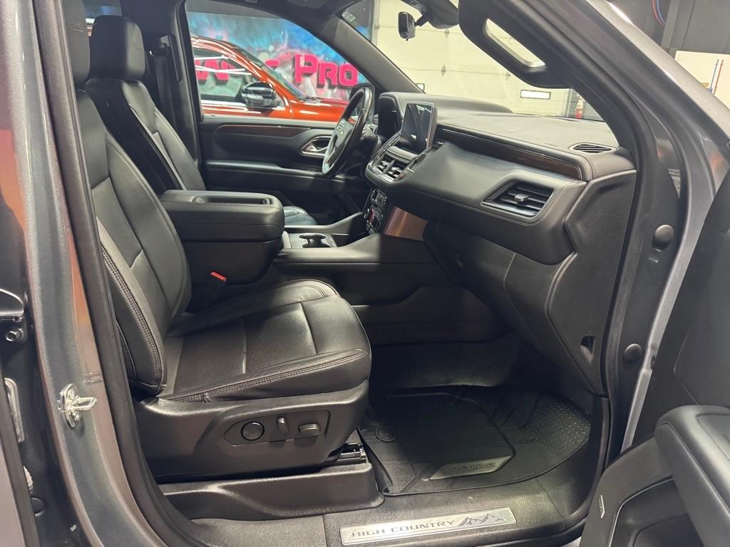Chevrolet Suburban High Country 4WD 2022