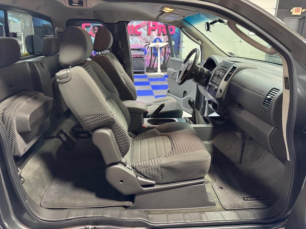 Nissan Frontier SE King Cab V6 4WD 2009
