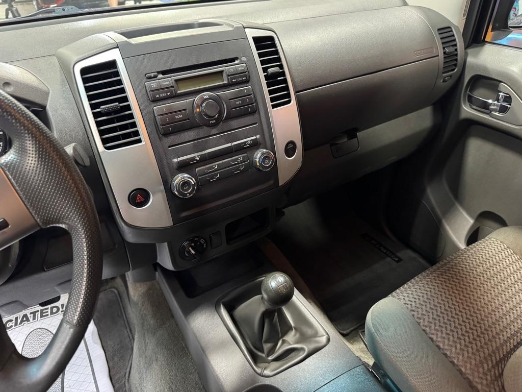 Nissan Frontier SE King Cab V6 4WD 2009