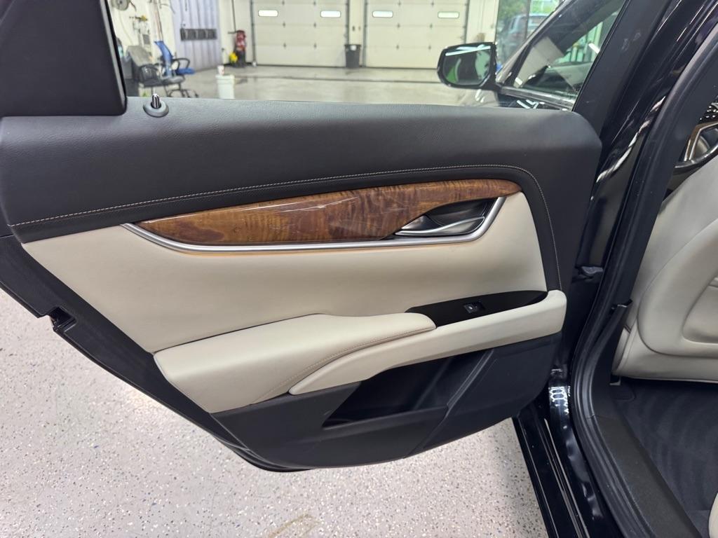 Cadillac XTS Luxury FWD 2019