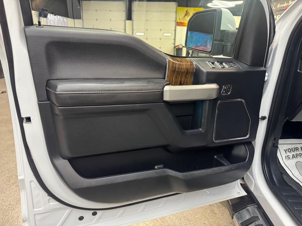 Ford F-150 SuperCrew 139" Lariat 4WD 2020