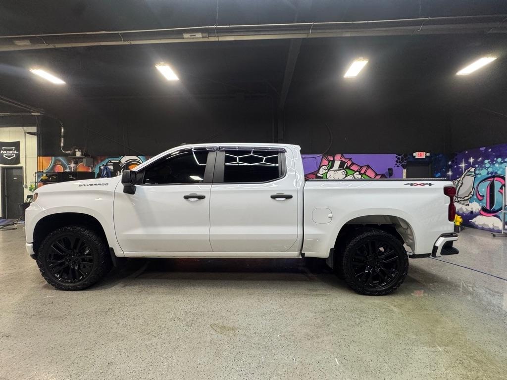 Chevrolet Silverado 1500 Custom Crew Cab Short Box 4WD 2021