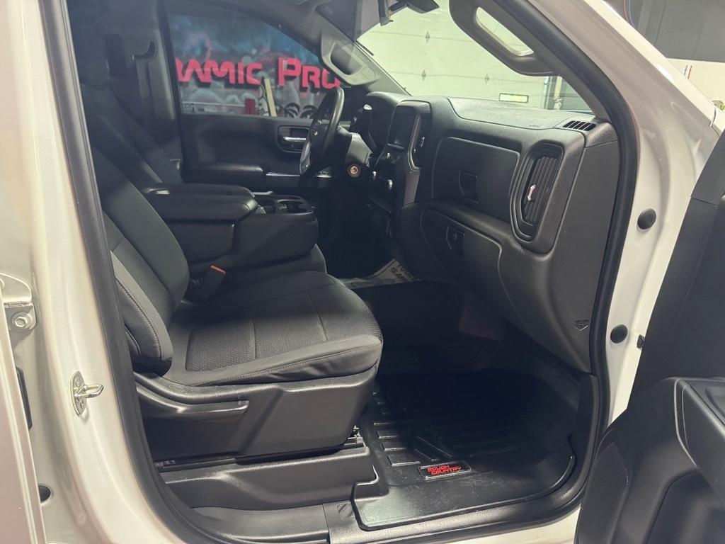 Chevrolet Silverado 1500 Custom Crew Cab Short Box 4WD 2021