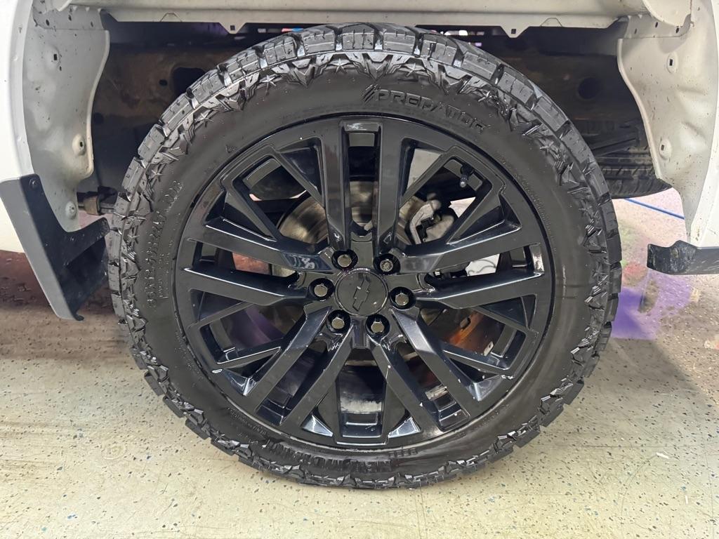 Chevrolet Silverado 1500 Custom Crew Cab Short Box 4WD 2021