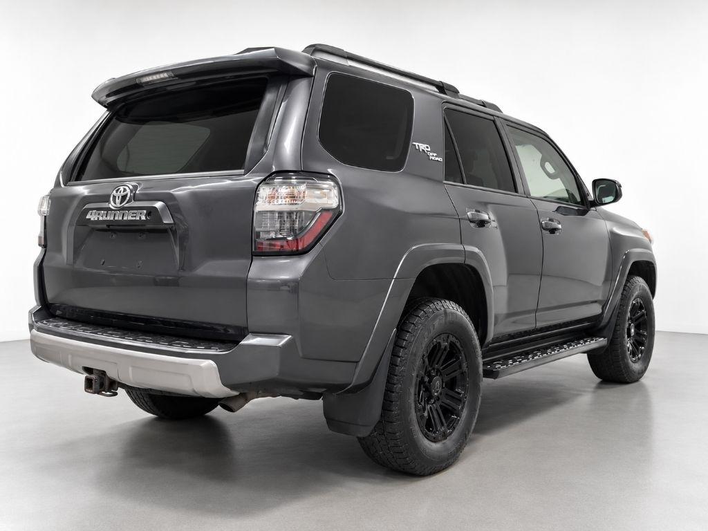 Toyota 4Runner SR5 4WD 2019