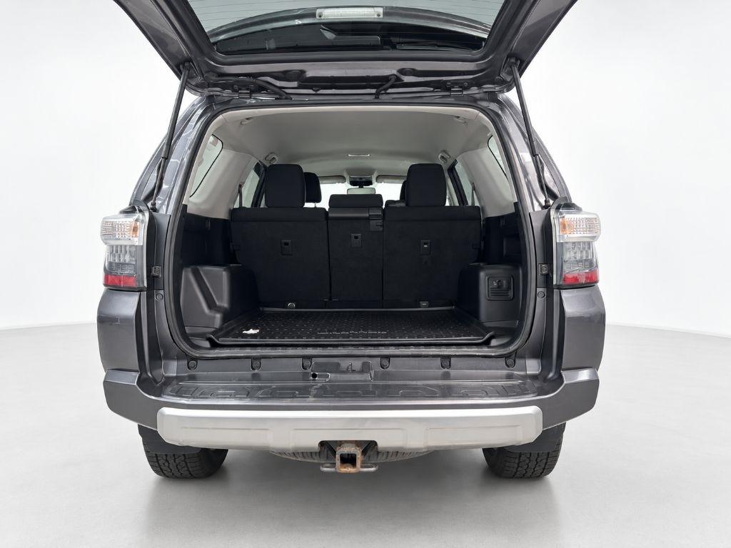Toyota 4Runner SR5 4WD 2019