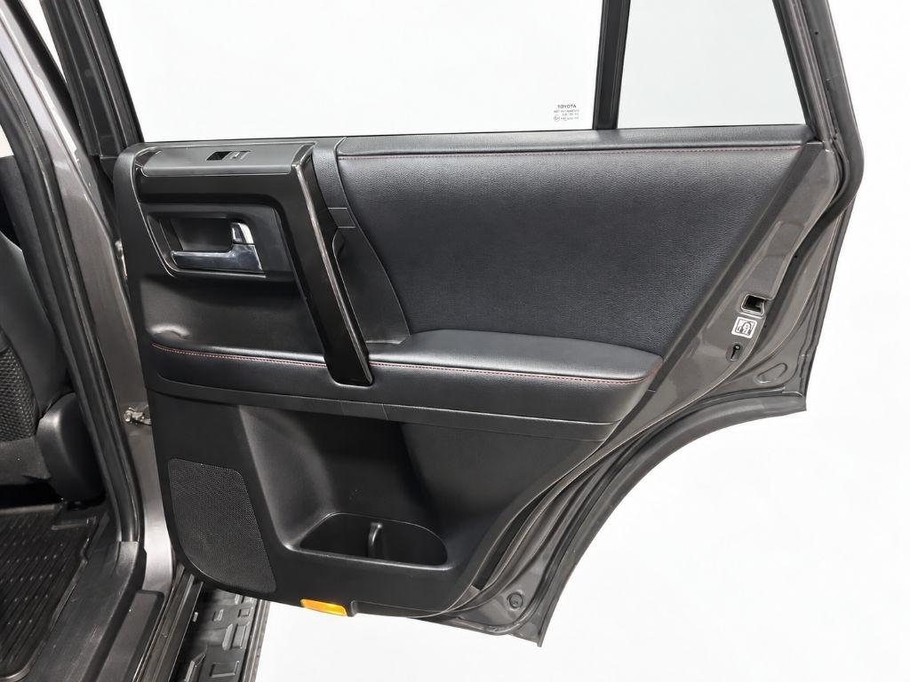 Toyota 4Runner SR5 4WD 2019