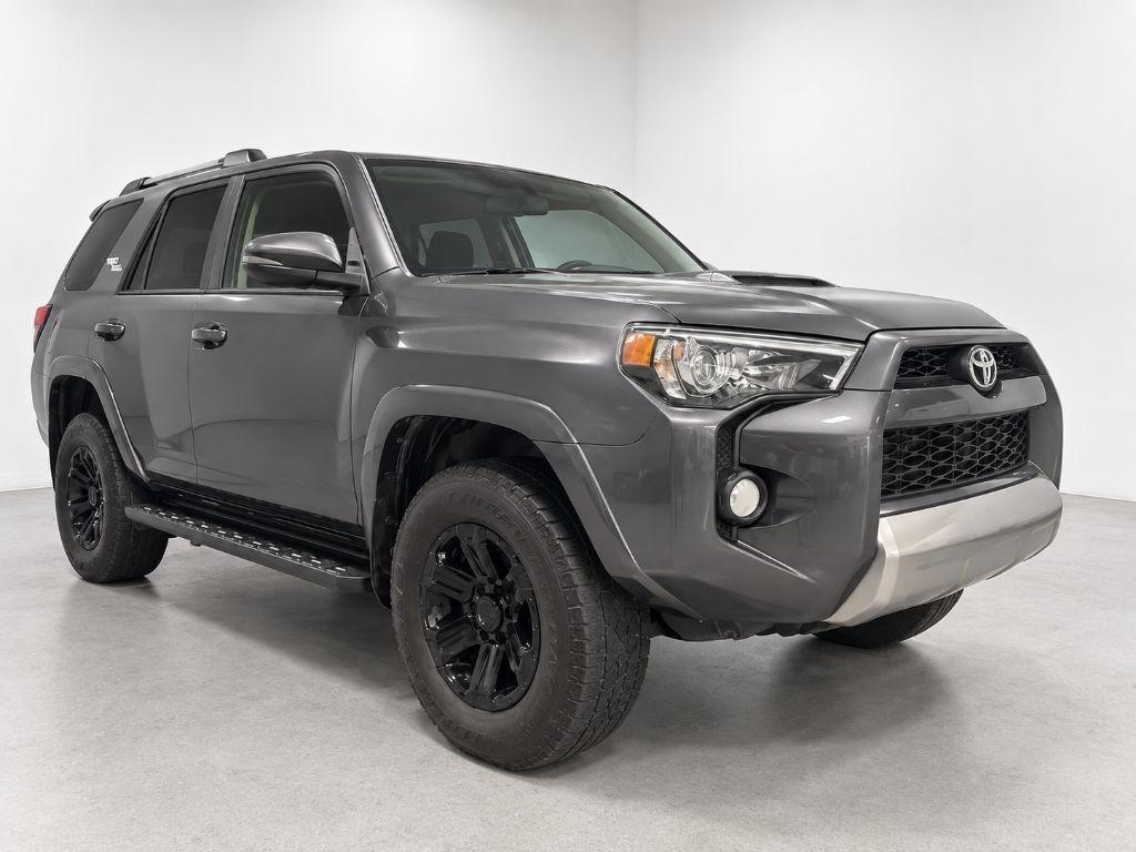 Toyota 4Runner SR5 4WD 2019