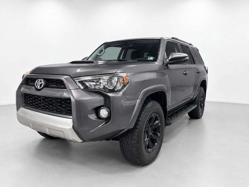 Toyota 4Runner SR5 4WD 2019
