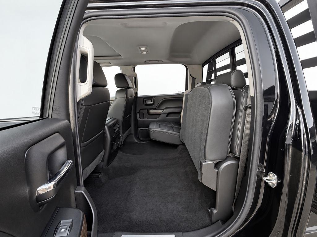 GMC Sierra 3500HD Denali Crew Cab 4WD 2018