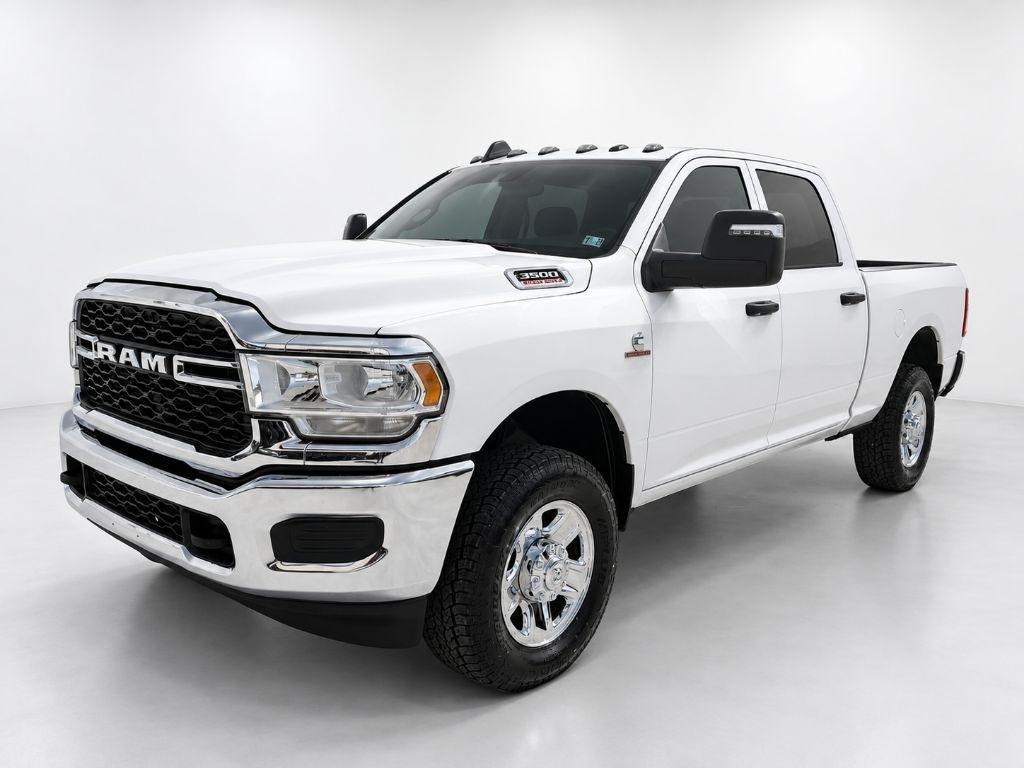 RAM 3500 Tradesman Crew Cab 4WD 2024