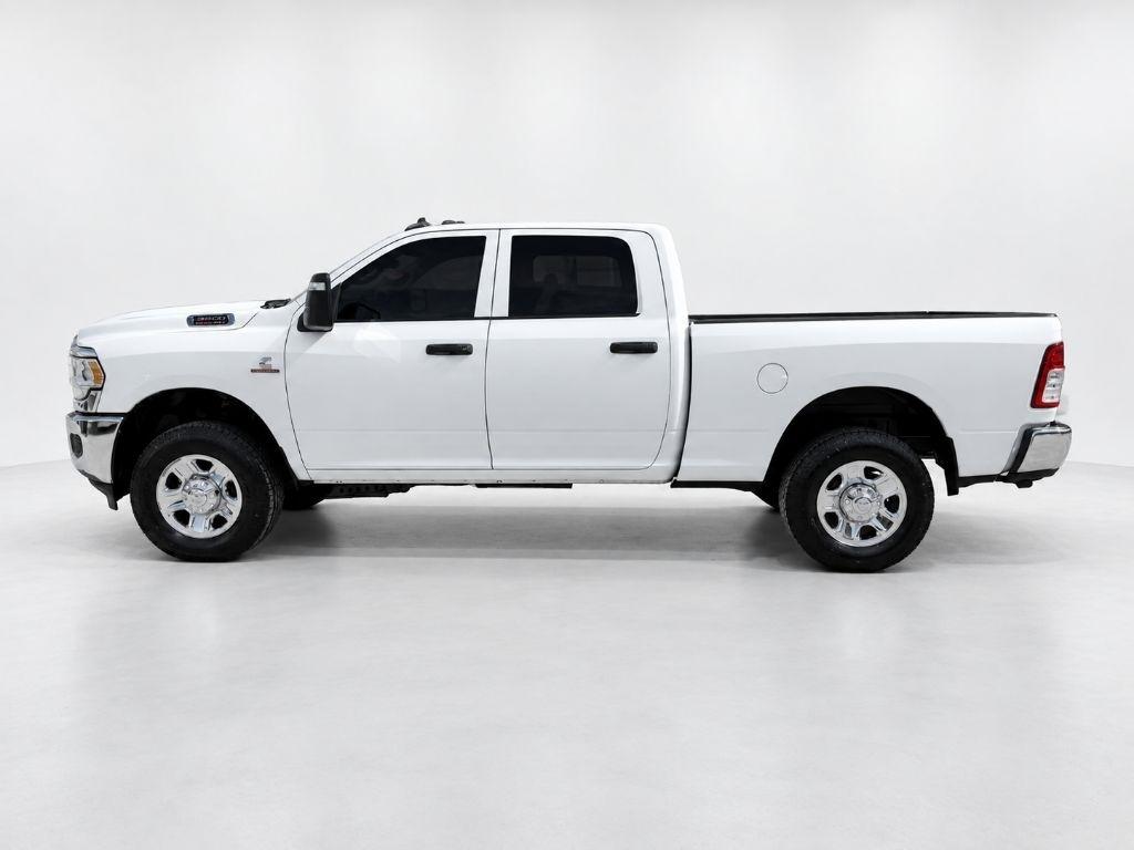 RAM 3500 Tradesman Crew Cab 4WD 2024